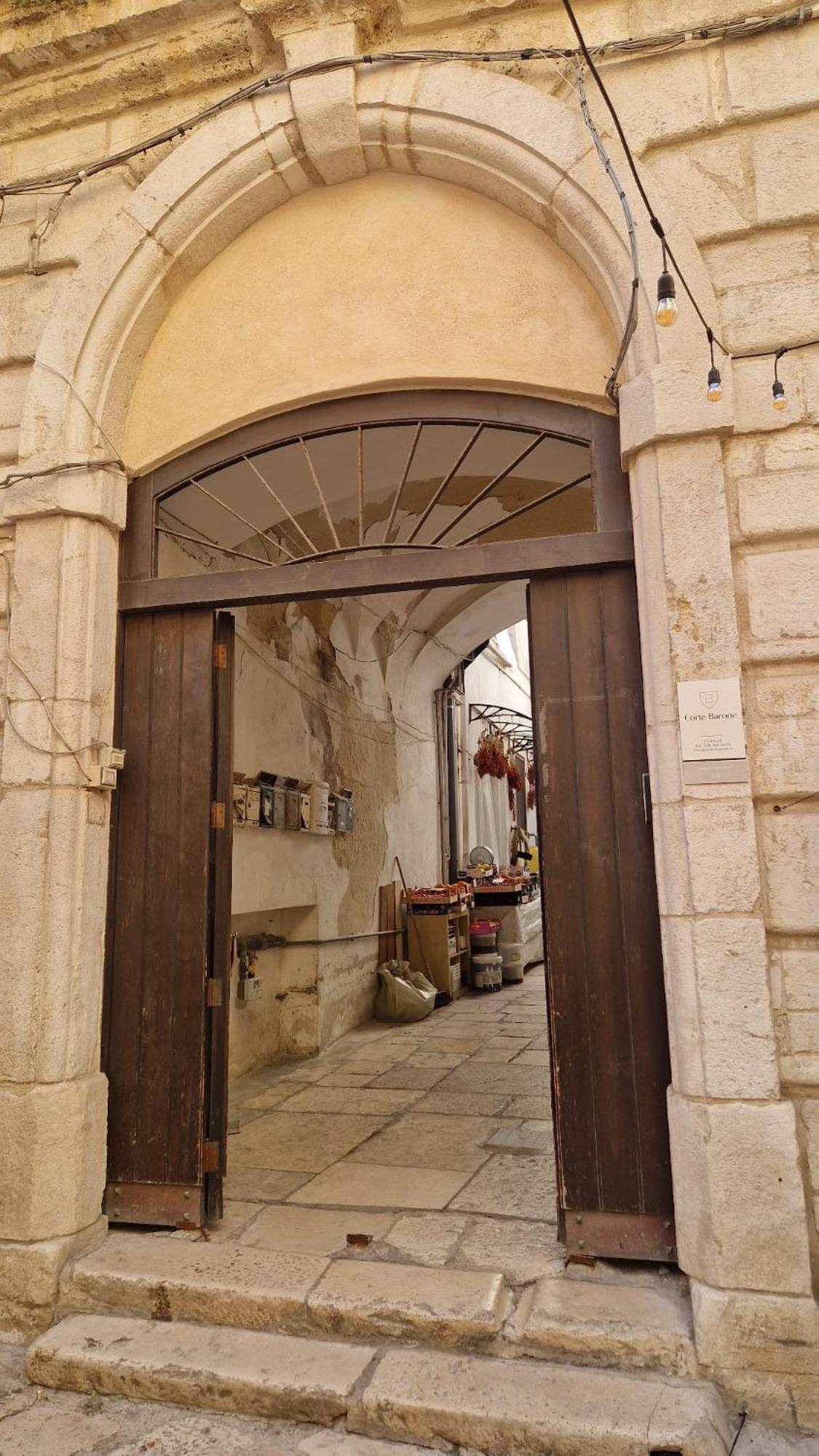Corte Barone Bari Bagian luar foto